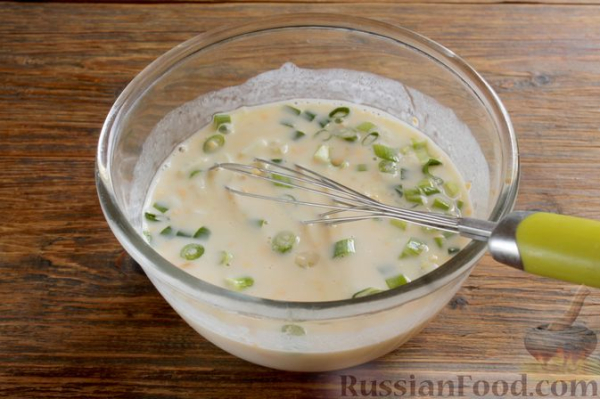 Ленивые пирожки-оладушки с варёным яйцом и зелёным луком