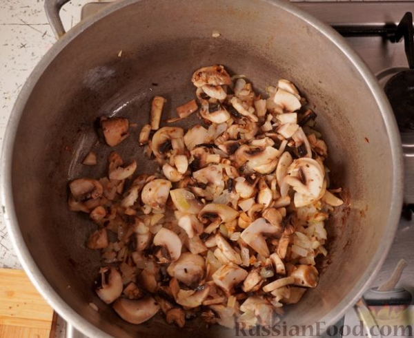 Суп из кабачков с грибами и кукурузой