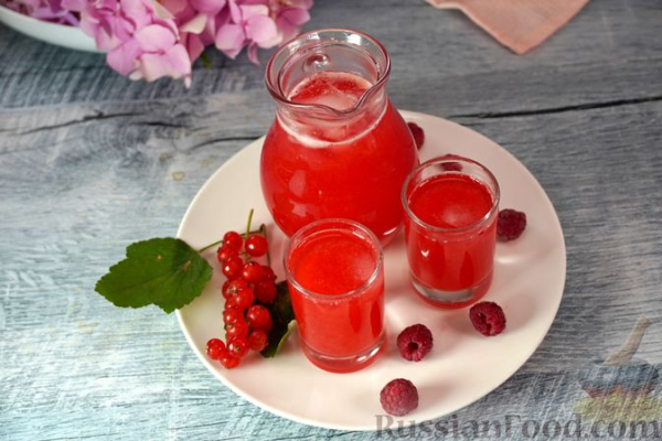 Смородиновый шербет с ягодным ассорти