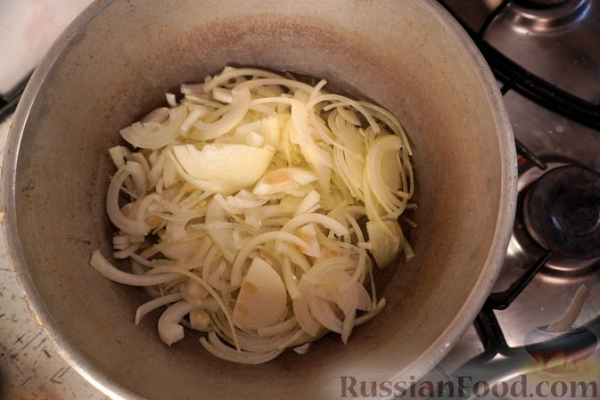 Кифтелуце в овощном соусе
