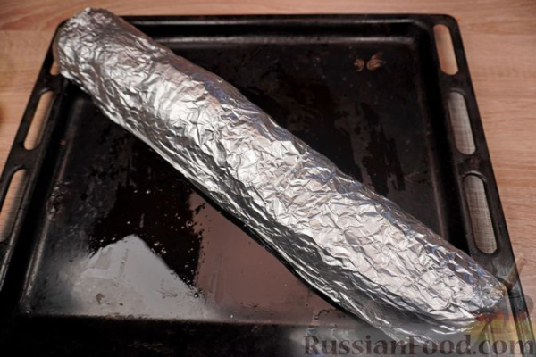 Куриный рулет с запечённым перцем и сыром