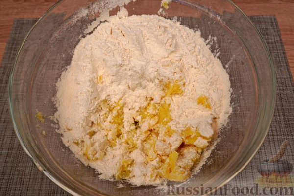 Локше (картофельные лепёшки со сладкой маковой начинкой)