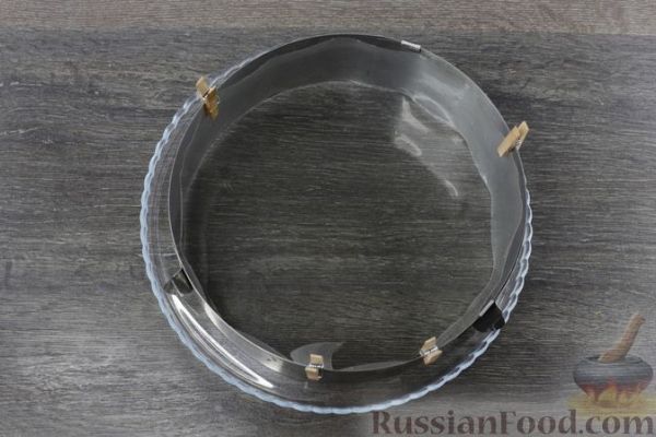 Закусочный торт из запечённых баклажанов, с помидорами и сыром