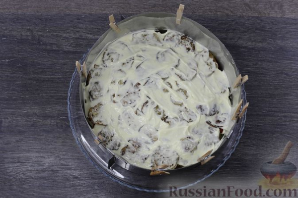Закусочный торт из запечённых баклажанов, с помидорами и сыром