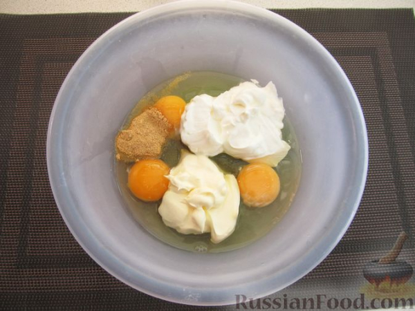 Заливной миндальный пирог с яйцами и зелёным луком (без муки)