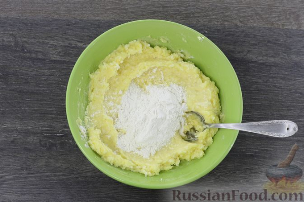 Овощной суп с картофельно-сырными галушками