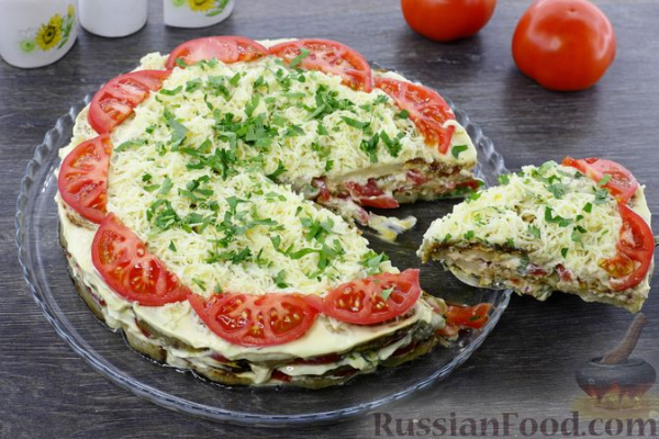 Закусочный торт из запечённых баклажанов, с помидорами и сыром