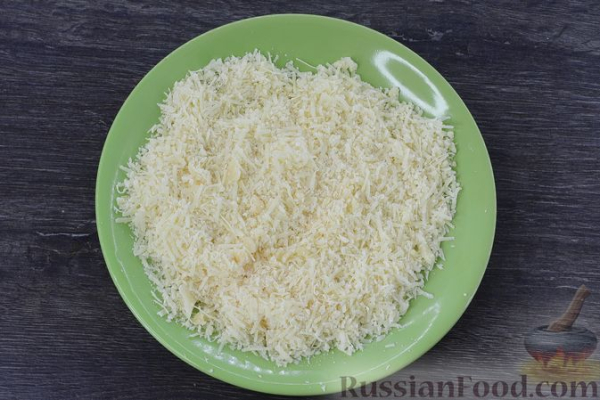 Рулетики из баклажанов с творогом и сыром