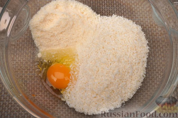 Кейжадинья (кокосово-сырные кексы на сгущёнке)
