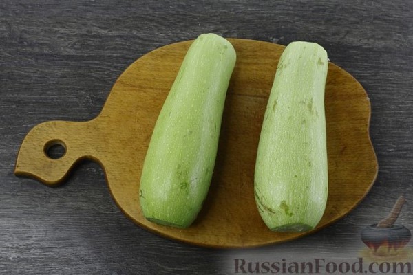 Рулетики из кабачков с курицей