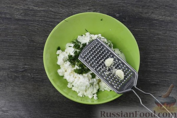 Рулетики из кабачков с курицей